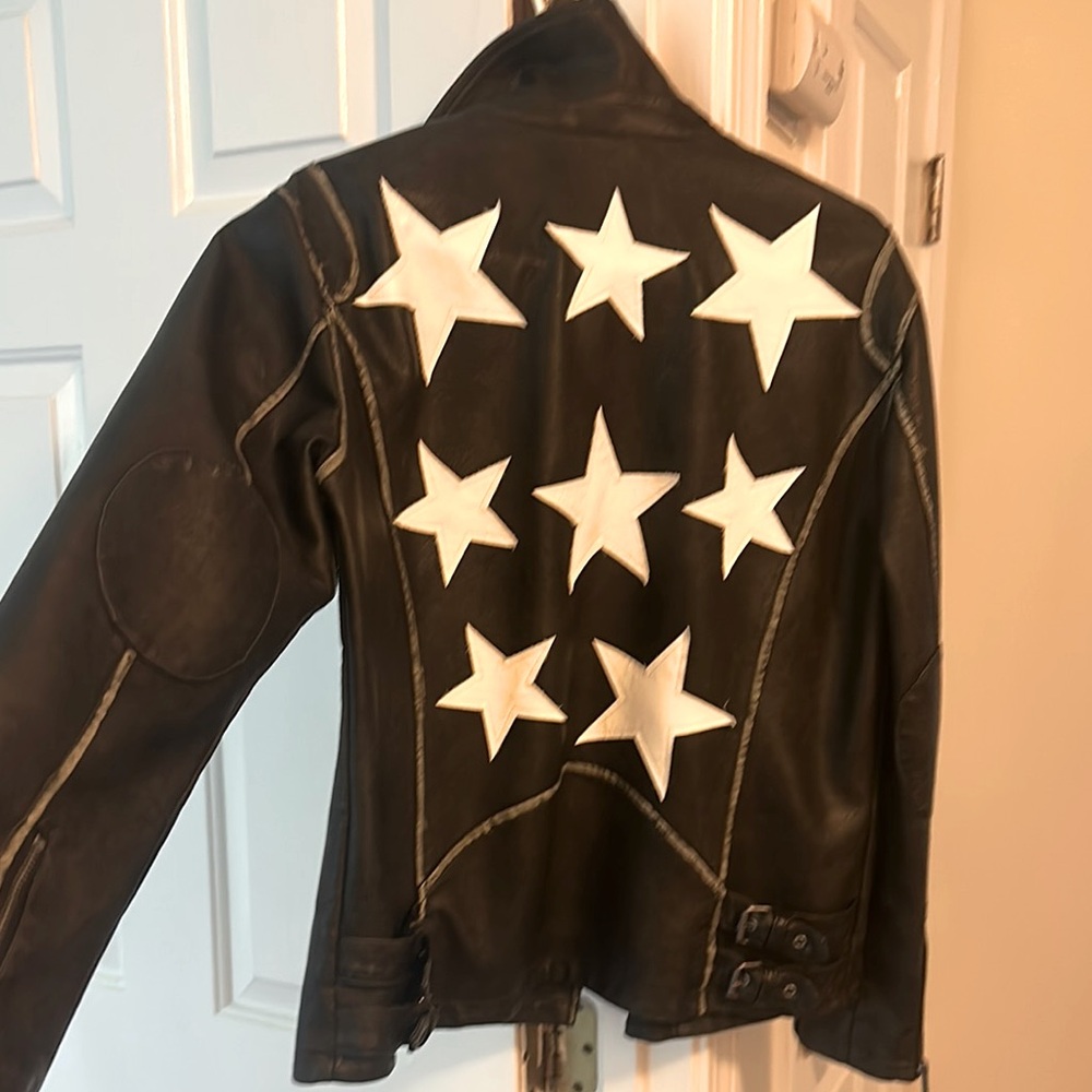 Black jacket - Picture 3 of 4